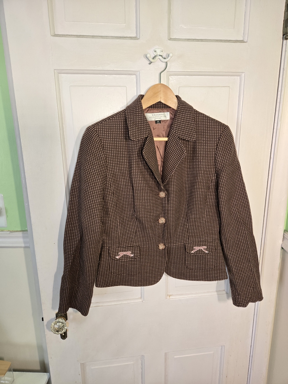 Tahari Brown Checkered Women's Blazer Jacket - Brown/Pink Accents Size 10